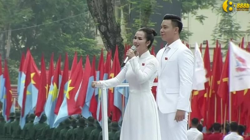 vo-ha-tram-hat-tai-le-dieu-binh-30-4-2